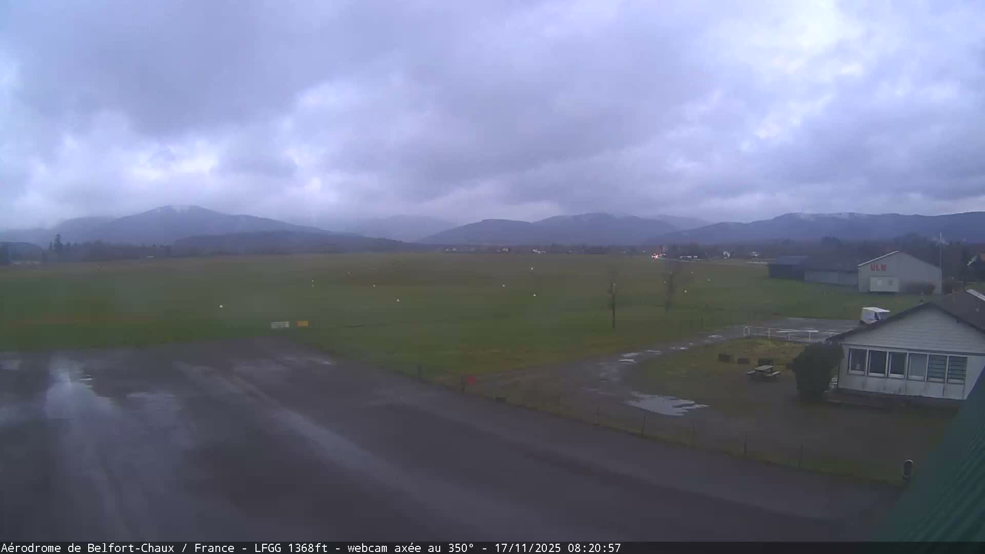 Belfort Chaux Airport Live Cam LFGG - Belfort, Territoire de Belfort, Bourgogne-Franche-Comte, France
