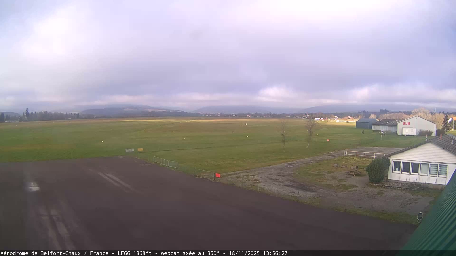 Belfort Chaux Airport Live Cam LFGG - Belfort, Territoire de Belfort, Bourgogne-Franche-Comte, France
