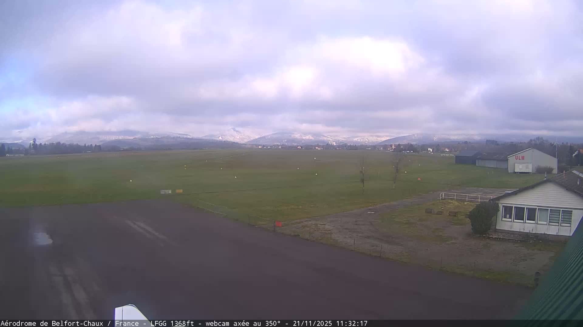 Belfort Chaux Airport Live Cam LFGG - Belfort, Territoire de Belfort, Bourgogne-Franche-Comte, France