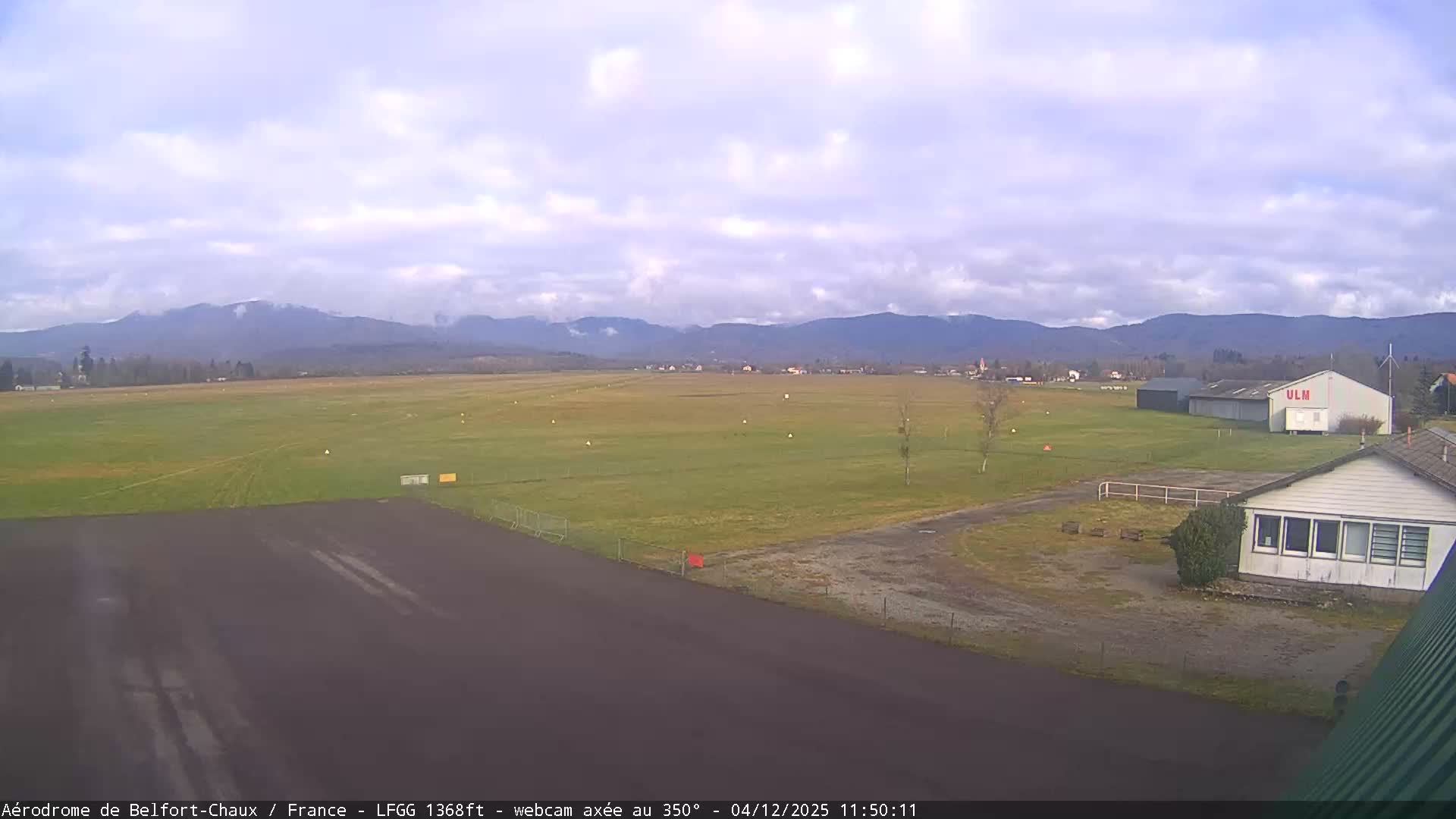 Belfort Chaux Airport Live Cam LFGG - Belfort, Territoire de Belfort, Bourgogne-Franche-Comte, France