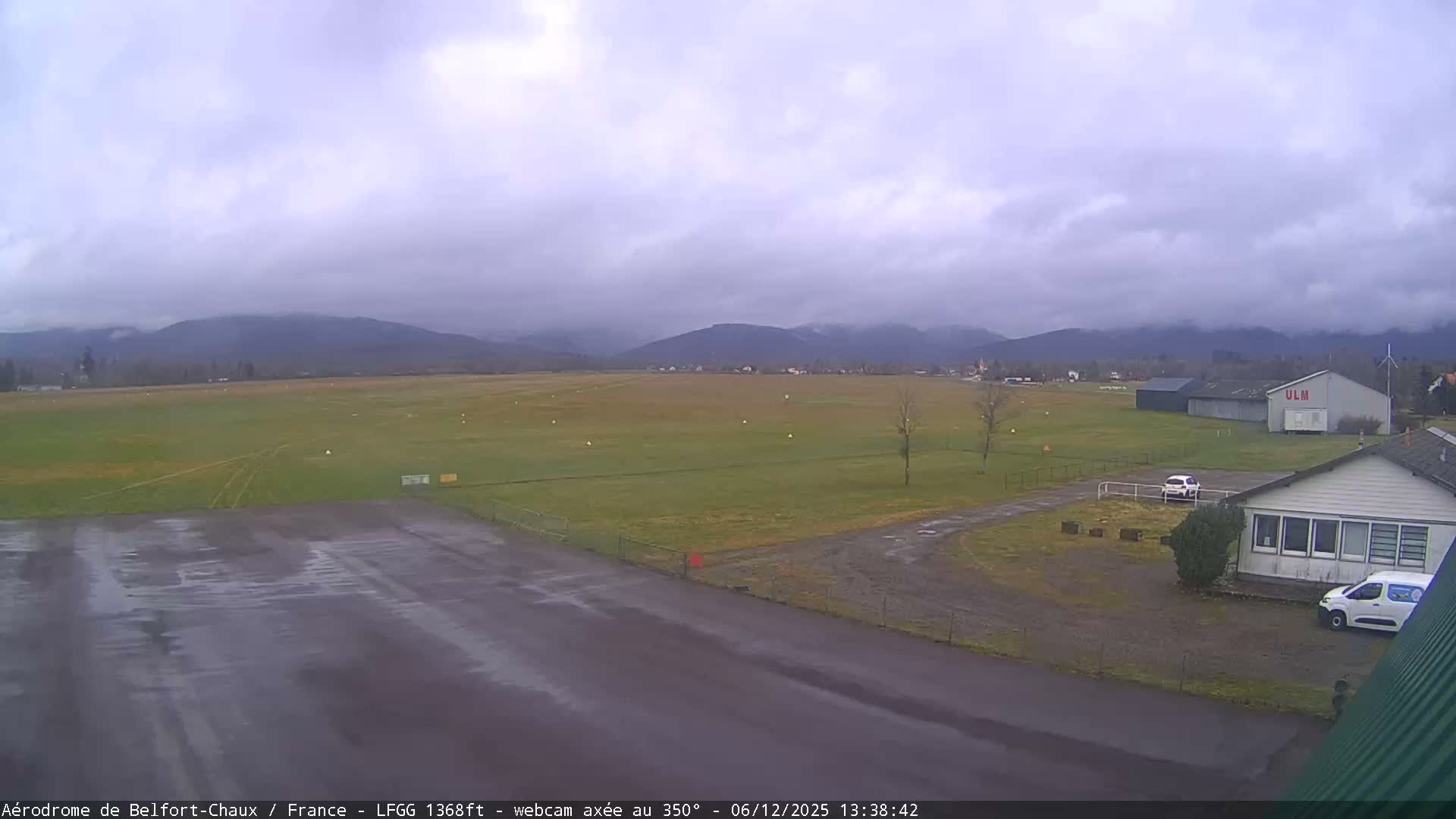 Belfort Chaux Airport Live Cam LFGG - Belfort, Territoire de Belfort, Bourgogne-Franche-Comte, France