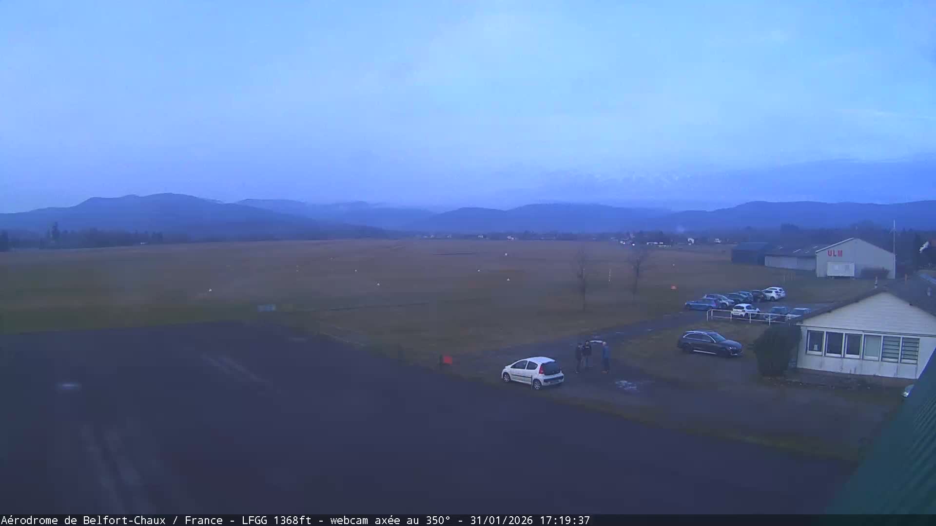Belfort Chaux Airport Live Cam LFGG - Belfort, Territoire de Belfort, Bourgogne-Franche-Comte, France