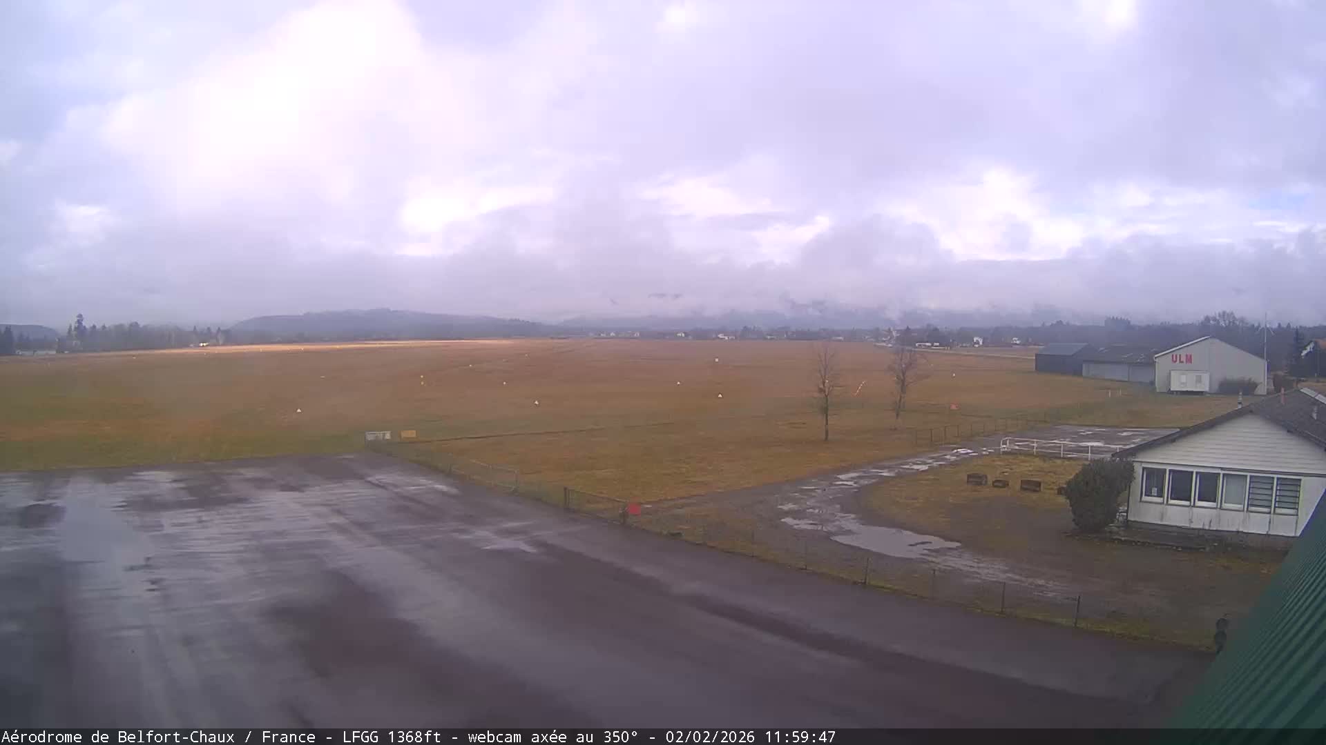 Belfort Chaux Airport Live Cam LFGG - Belfort, Territoire de Belfort, Bourgogne-Franche-Comte, France