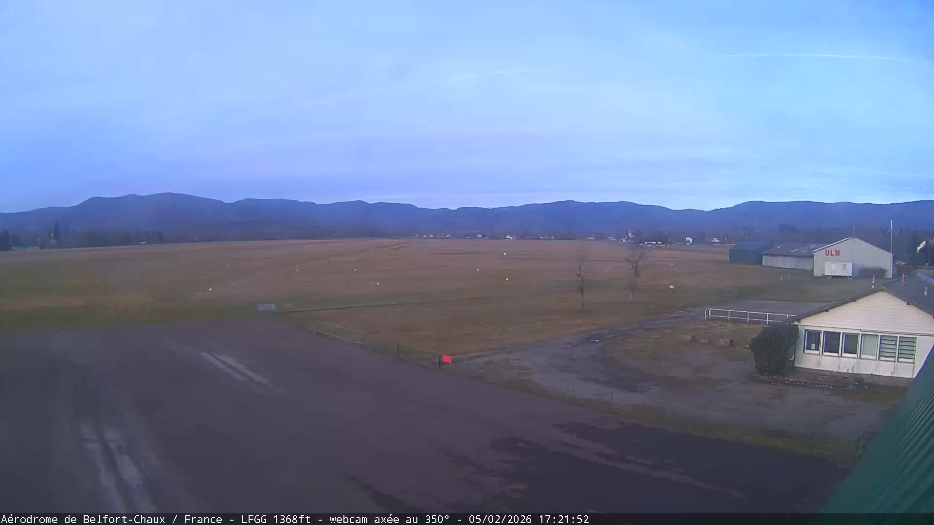 Belfort Chaux Airport Live Cam LFGG - Belfort, Territoire de Belfort, Bourgogne-Franche-Comte, France