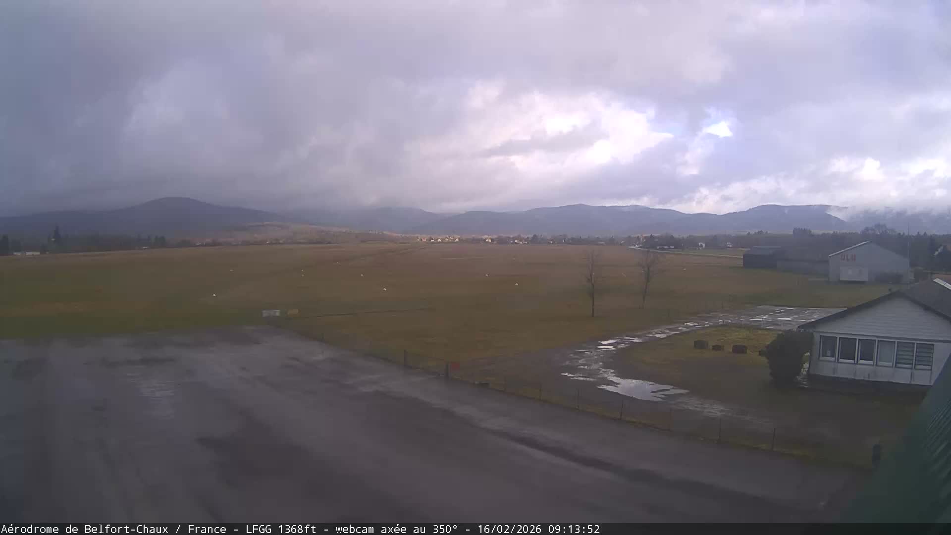 Belfort Chaux Airport Live Cam LFGG - Belfort, Territoire de Belfort, Bourgogne-Franche-Comte, France