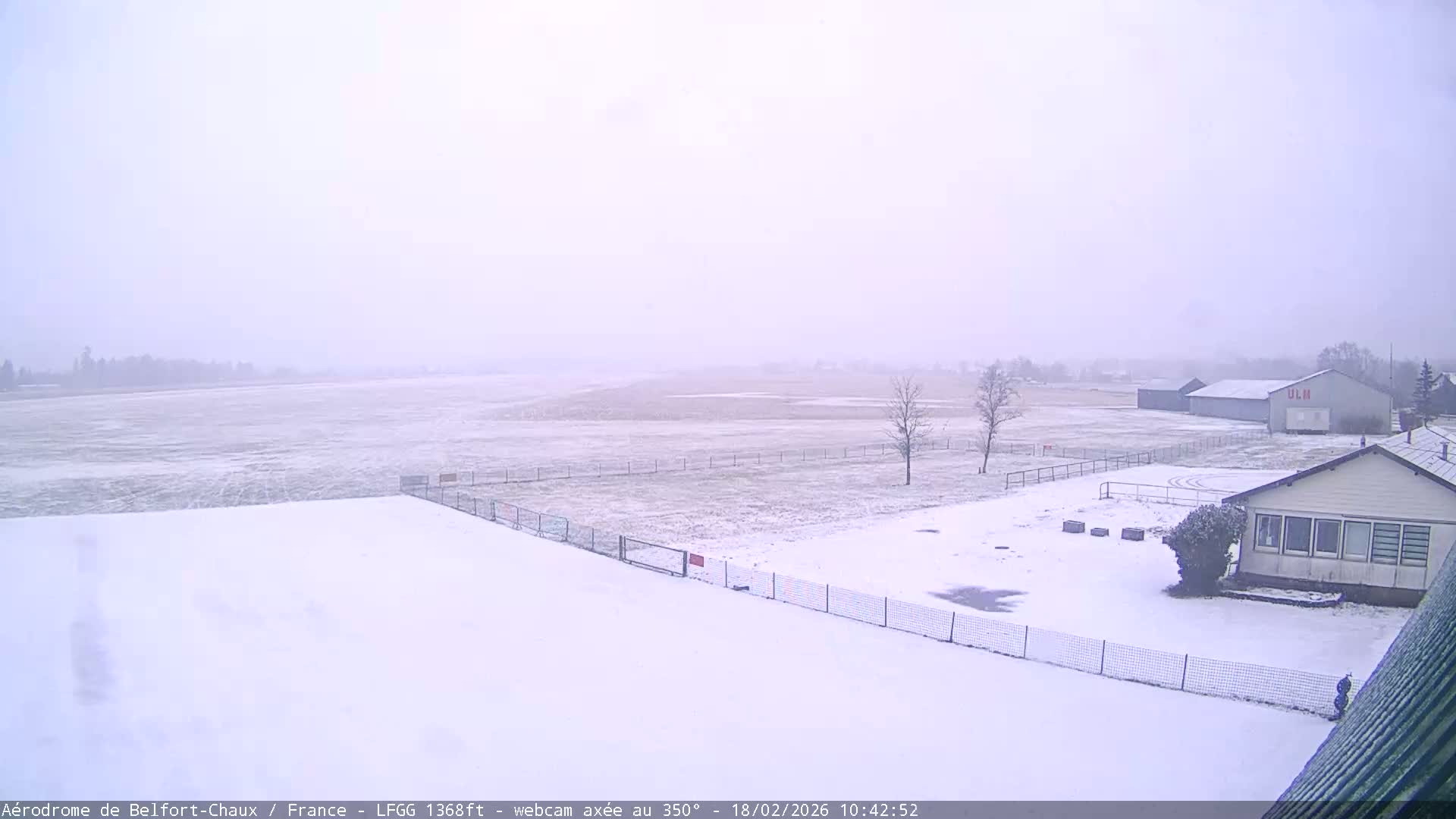 Belfort Chaux Airport Live Cam LFGG - Belfort, Territoire de Belfort, Bourgogne-Franche-Comte, France
