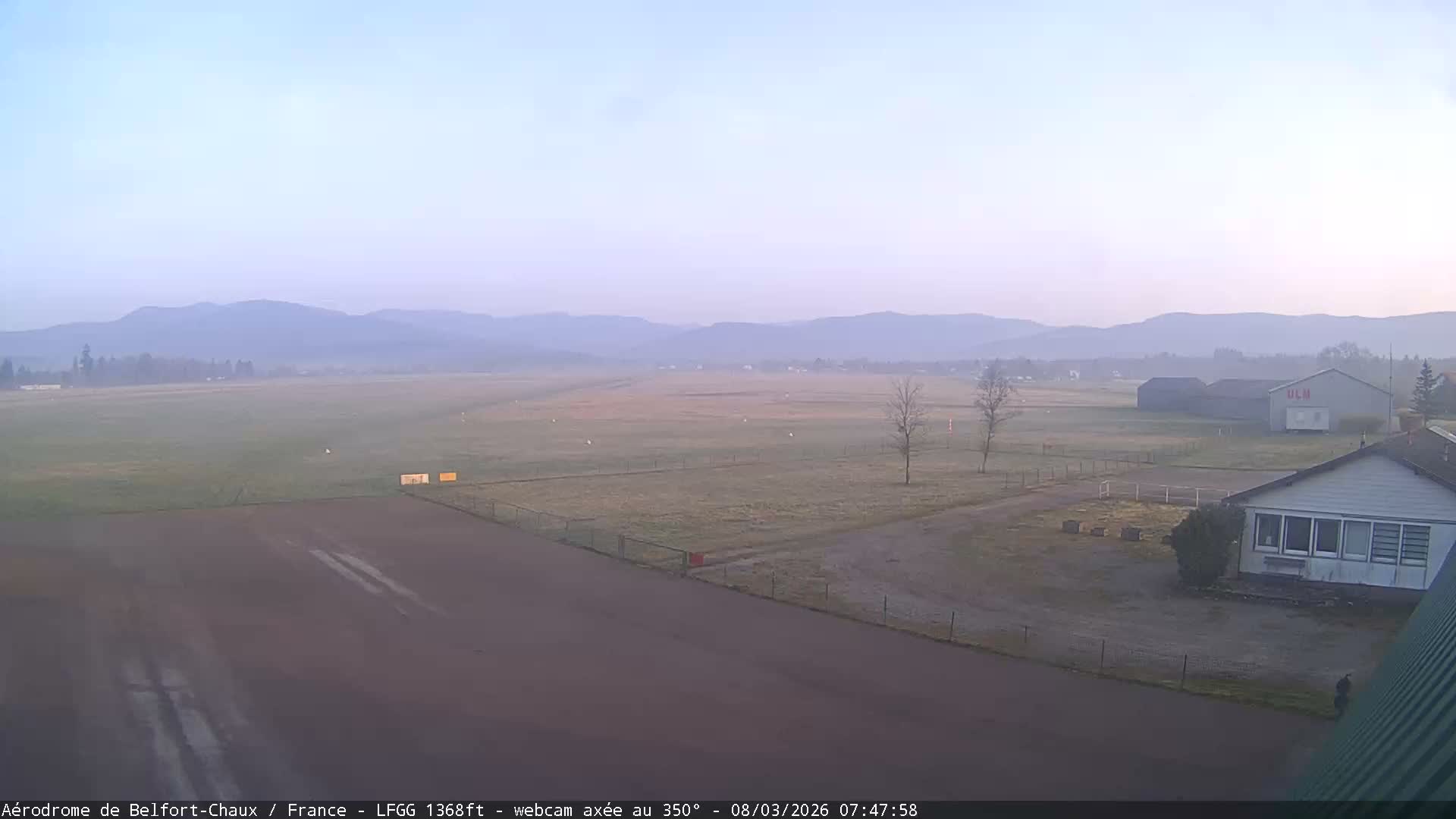 Belfort Chaux Airport Live Cam LFGG - Belfort, Territoire de Belfort, Bourgogne-Franche-Comte, France