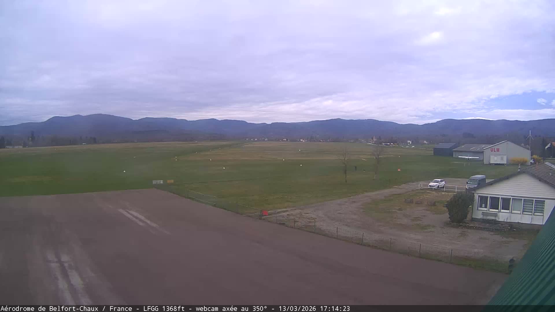 Belfort Chaux Airport Live Cam LFGG - Belfort, Territoire de Belfort, Bourgogne-Franche-Comte, France