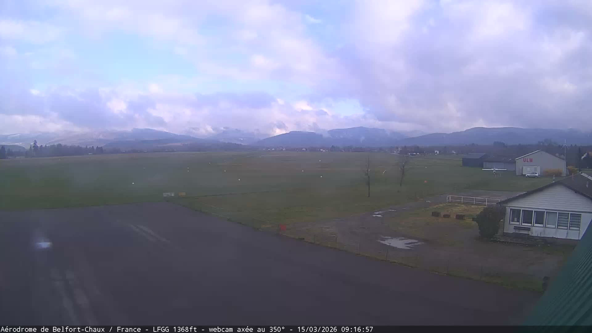 Belfort Chaux Airport Live Cam LFGG - Belfort, Territoire de Belfort, Bourgogne-Franche-Comte, France