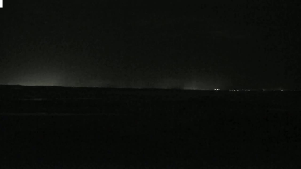 Plouescat Beach Line & City PTZ Live Cam - Morlaix, Finistère, Bretagne, France