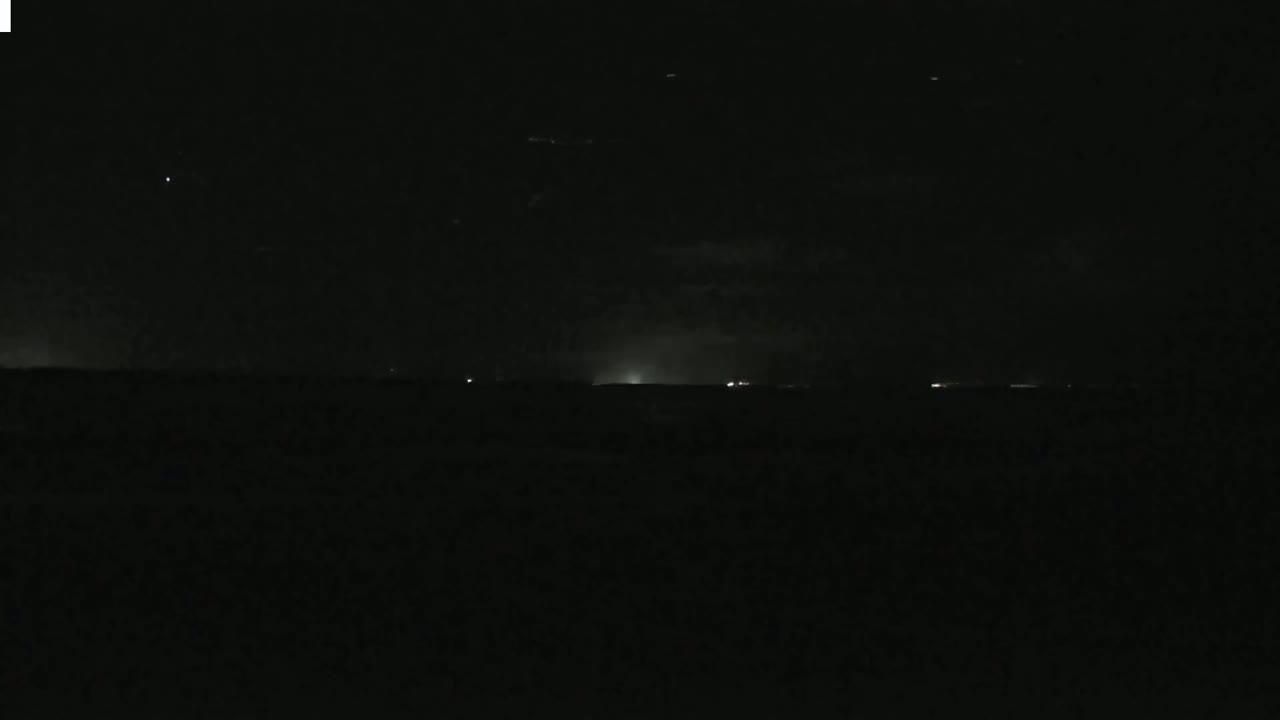 Plouescat Beach Line & City PTZ Live Cam - Morlaix, Finistère, Bretagne, France