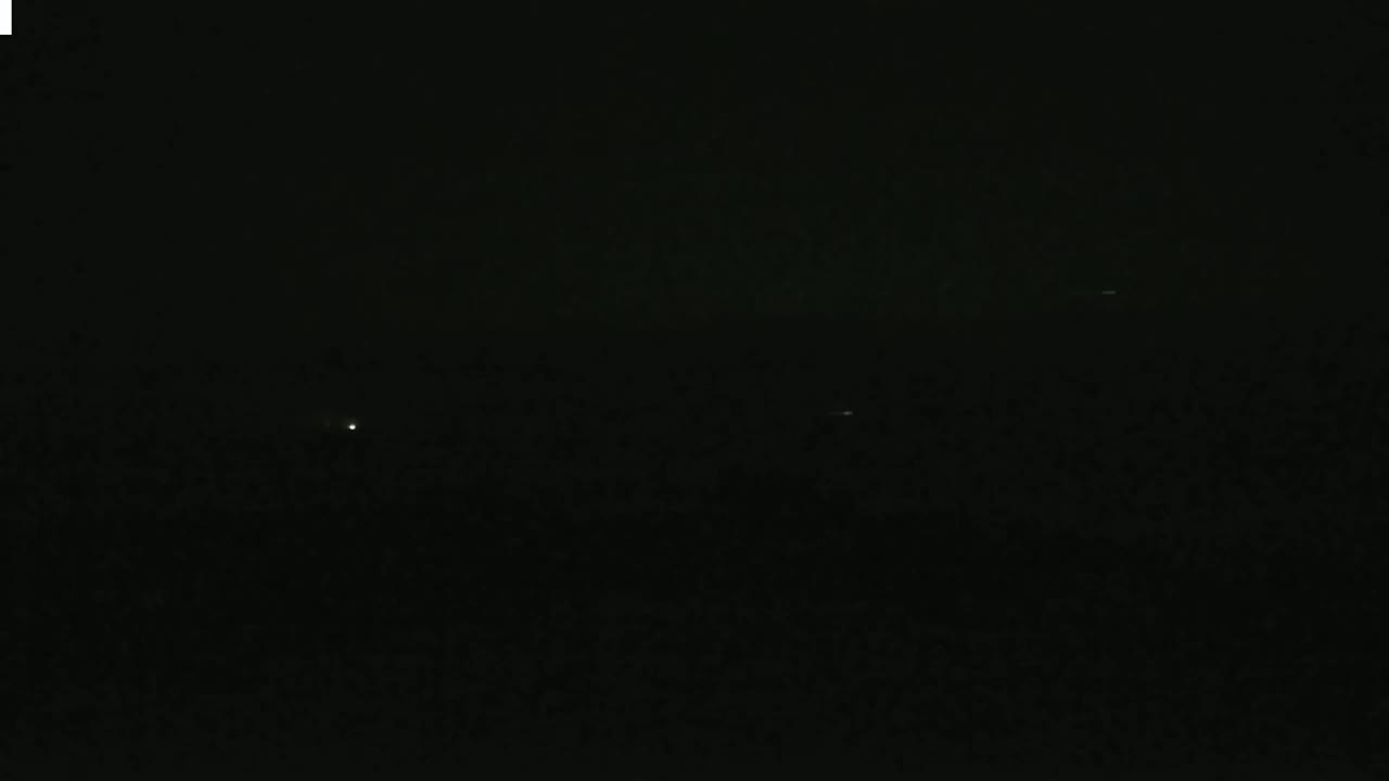 Plouescat Beach Line & City PTZ Live Cam - Morlaix, Finistère, Bretagne, France
