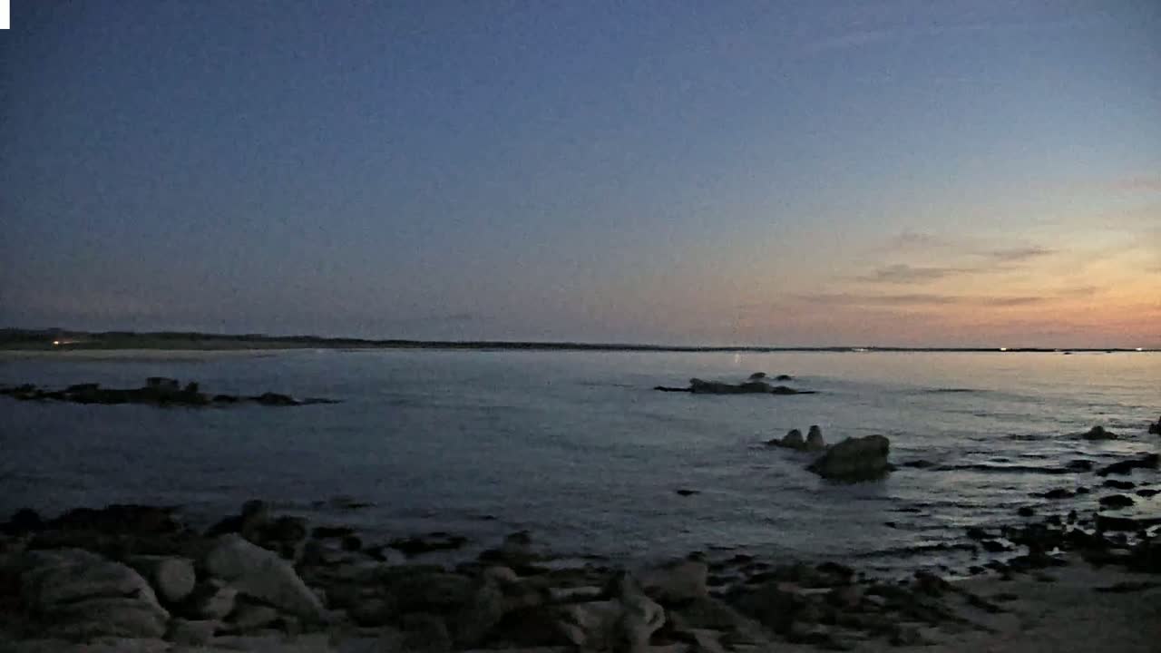 Plouescat Beach Line & City PTZ Live Cam - Morlaix, Finistère, Bretagne, France