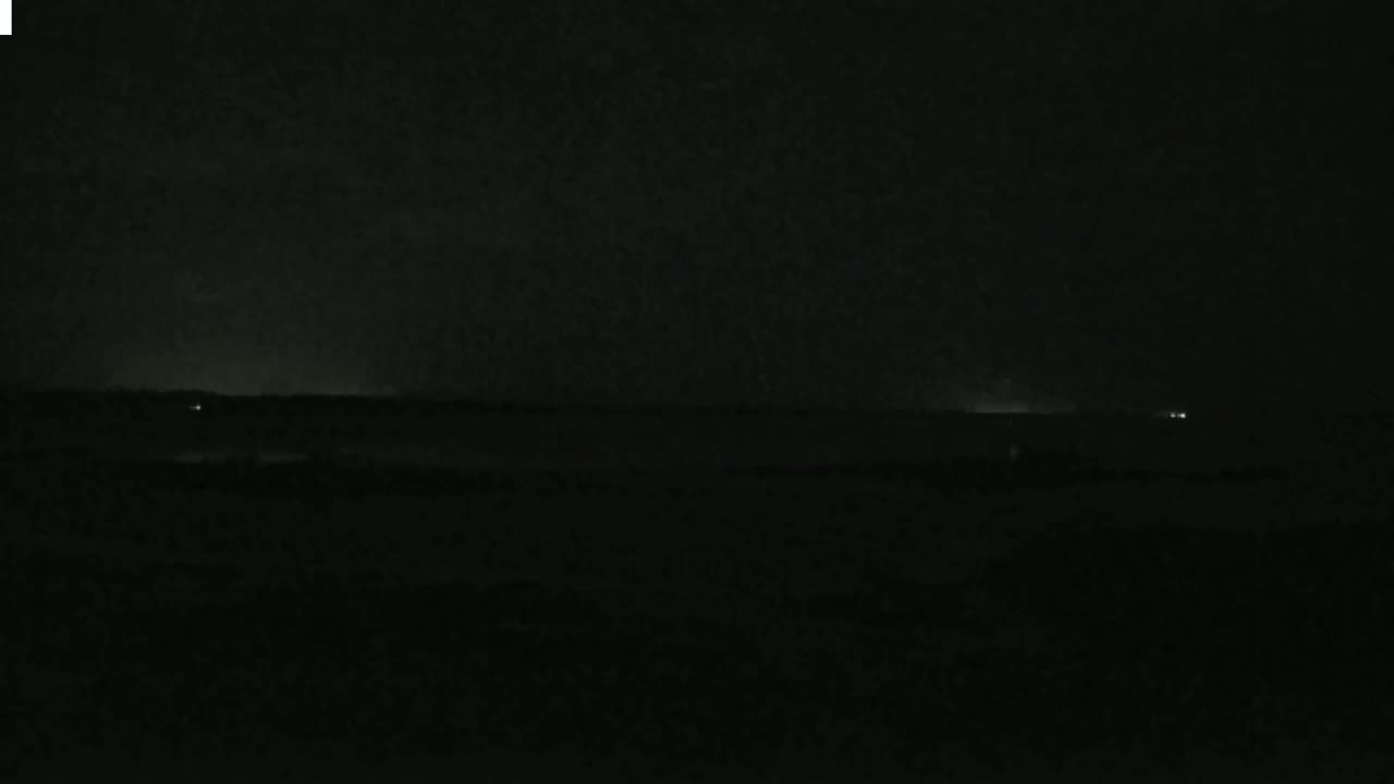Plouescat Beach Line & City PTZ Live Cam - Morlaix, Finistère, Bretagne, France