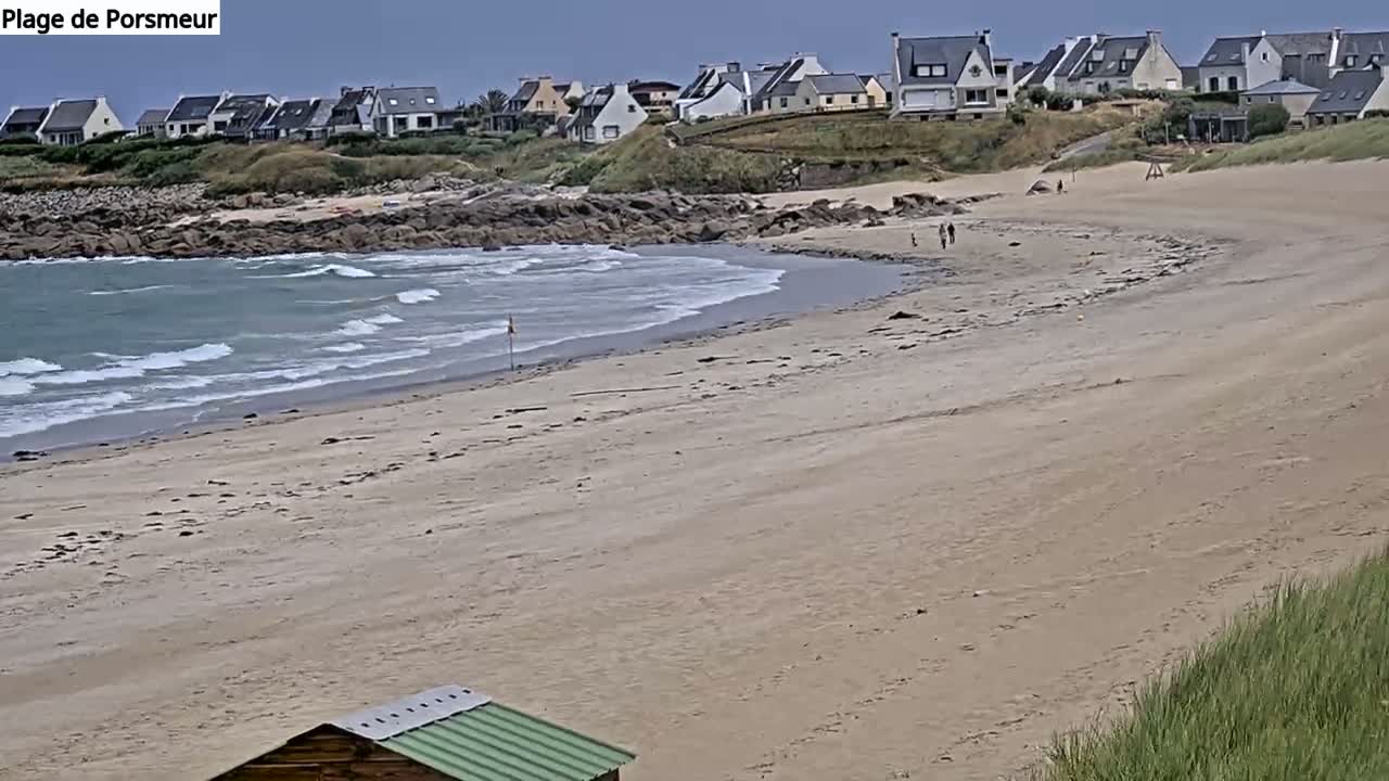 Plouescat Beach Line & City PTZ Live Cam - Morlaix, Finistère, Bretagne, France