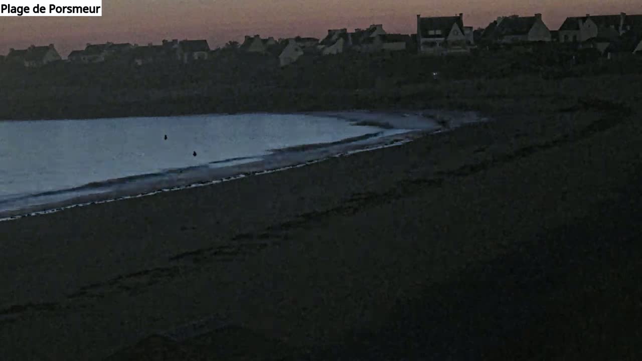 Plouescat Beach Line & City PTZ Live Cam - Morlaix, Finistère, Bretagne, France
