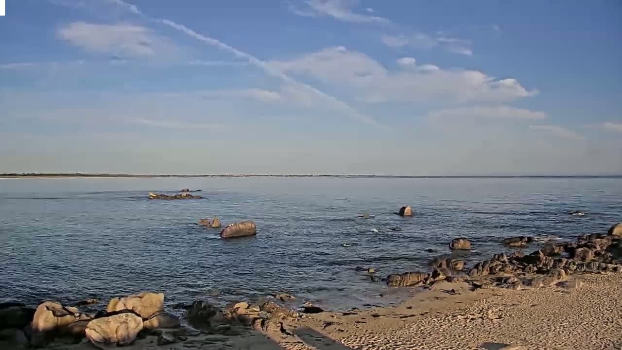Plouescat Beach Line & City PTZ Live Cam - Morlaix, Finistère, Bretagne, France