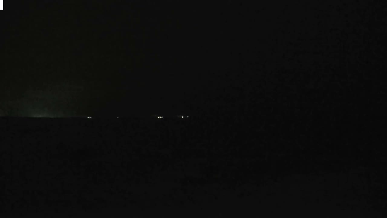 Plouescat Beach Line & City PTZ Live Cam - Morlaix, Finistère, Bretagne, France