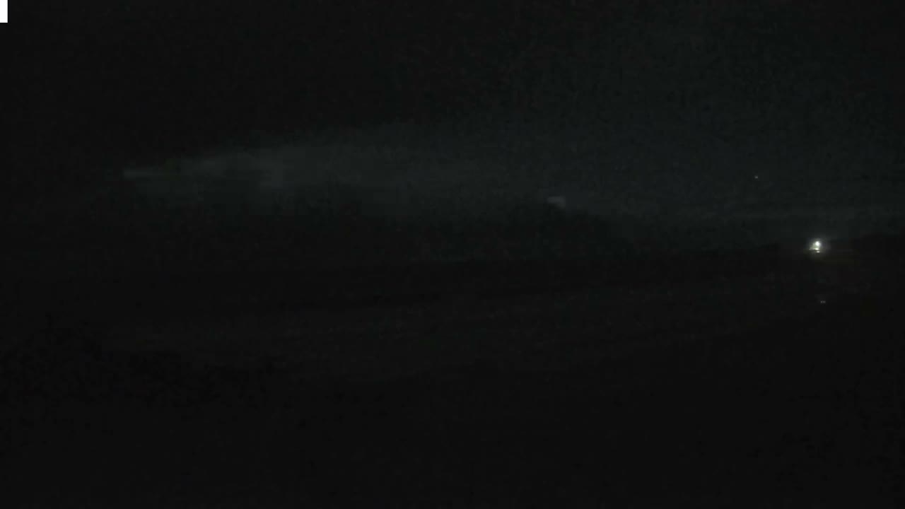 Plouescat Beach Line & City PTZ Live Cam - Morlaix, Finistère, Bretagne, France