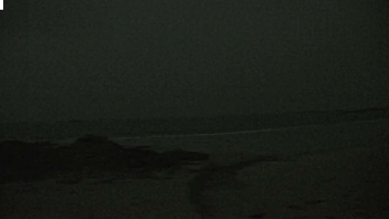 Plouescat Beach Line & City PTZ Live Cam - Morlaix, Finistère, Bretagne, France