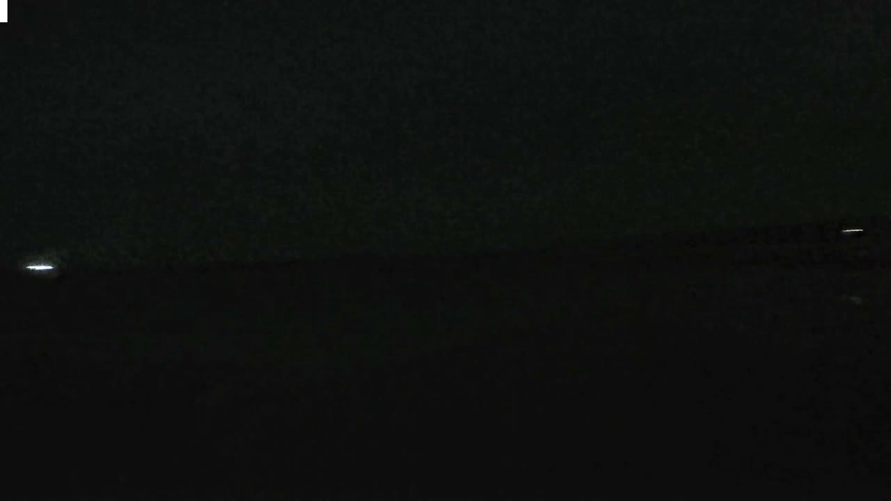 Plouescat Beach Line & City PTZ Live Cam - Morlaix, Finistère, Bretagne, France
