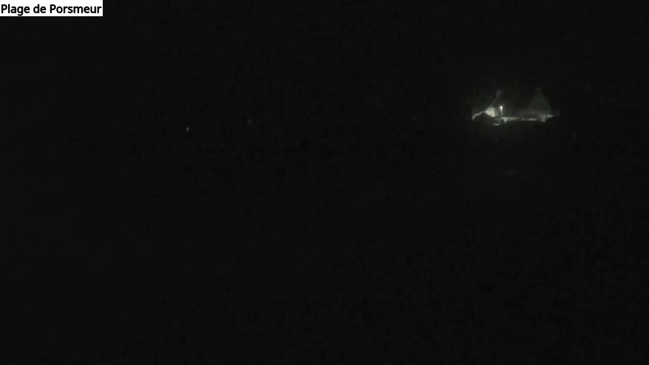Plouescat Beach Line & City PTZ Live Cam - Morlaix, Finistère, Bretagne, France