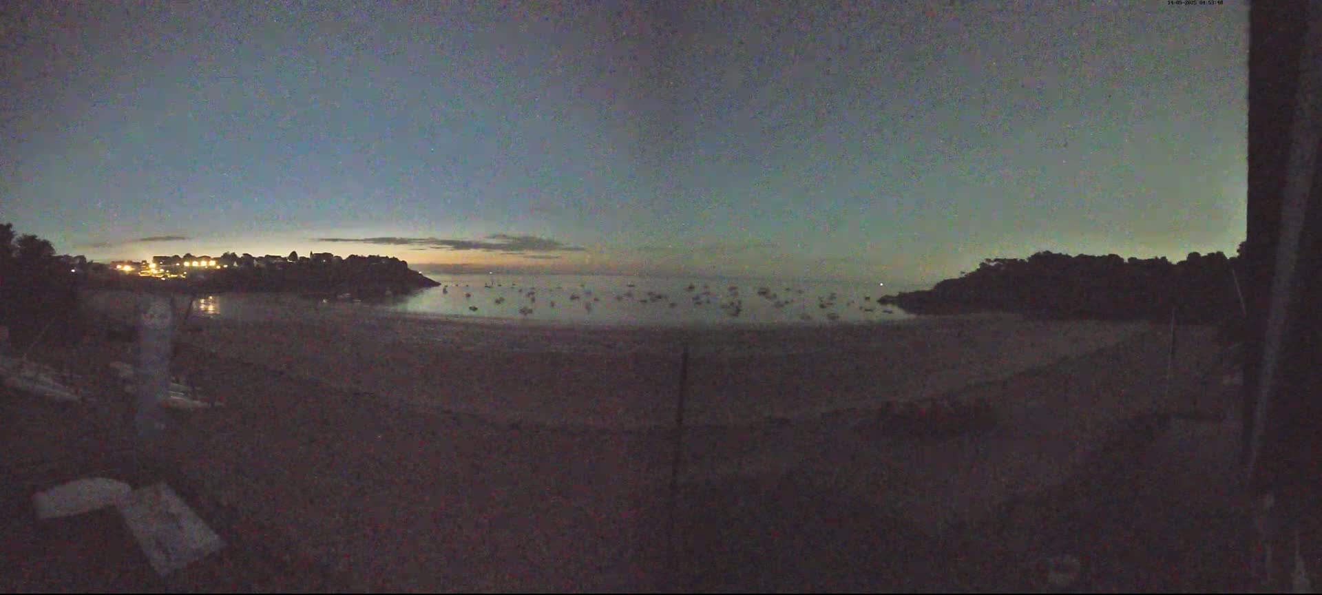 Cancale,  Plage de Port Mer Beach Live Cam - Saint-Malo, 	Ille-et-Vilaine, Bretagne, France