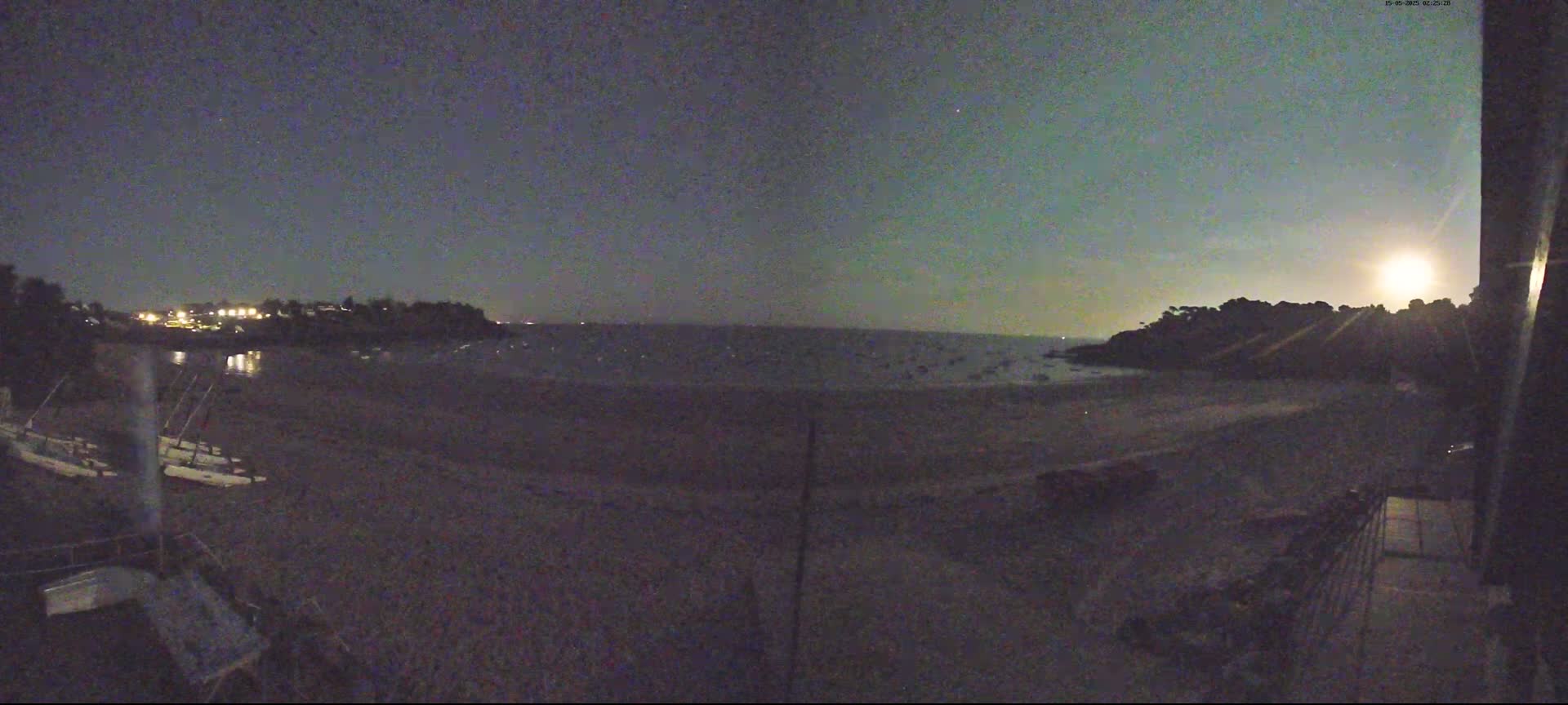 Cancale,  Plage de Port Mer Beach Live Cam - Saint-Malo, 	Ille-et-Vilaine, Bretagne, France
