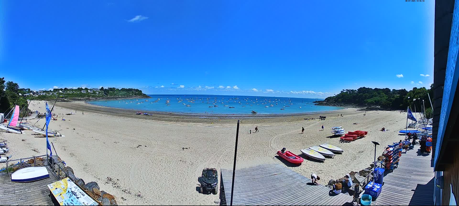 Cancale,  Plage de Port Mer Beach Live Cam - Saint-Malo, 	Ille-et-Vilaine, Bretagne, France