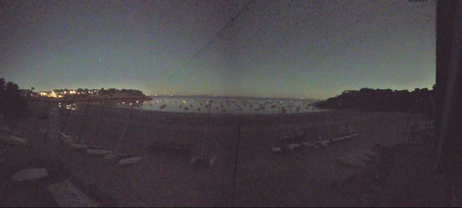 Cancale,  Plage de Port Mer Beach Live Cam - Saint-Malo, 	Ille-et-Vilaine, Bretagne, France