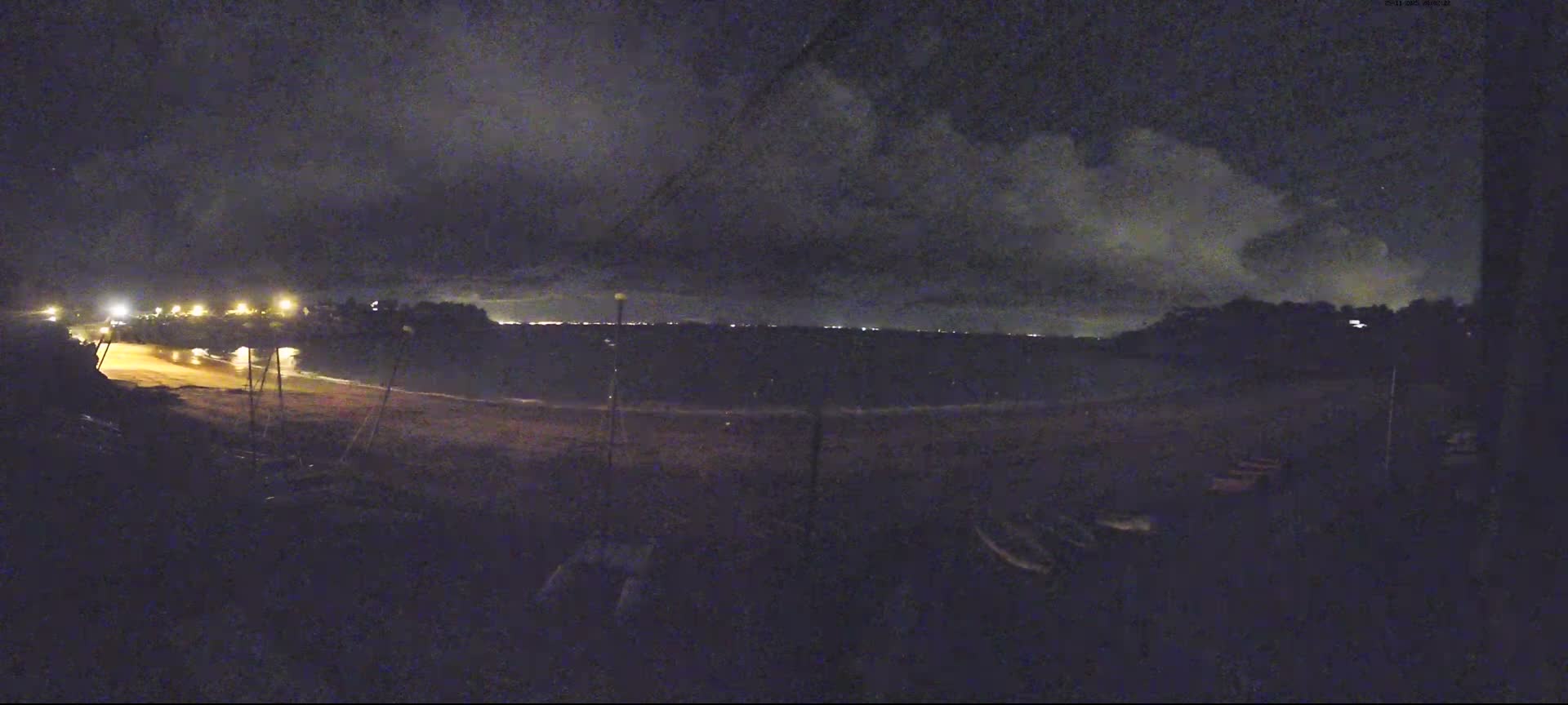 Cancale,  Plage de Port Mer Beach Live Cam - Saint-Malo, 	Ille-et-Vilaine, Bretagne, France