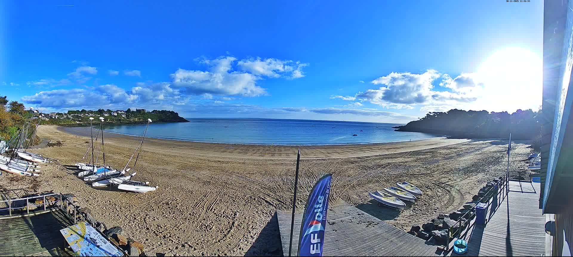 Cancale,  Plage de Port Mer Beach Live Cam - Saint-Malo, 	Ille-et-Vilaine, Bretagne, France