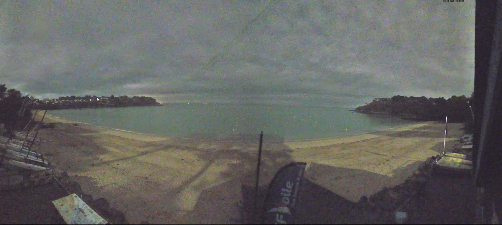 Cancale,  Plage de Port Mer Beach Live Cam - Saint-Malo, 	Ille-et-Vilaine, Bretagne, France