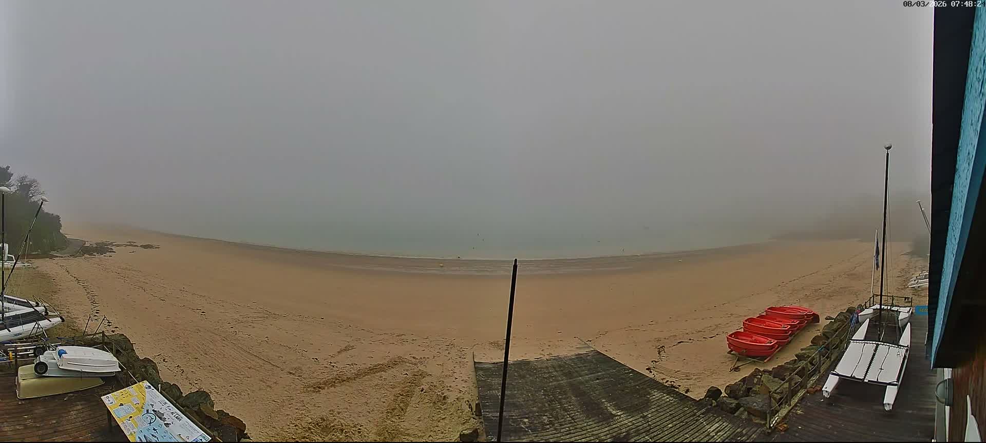 Cancale,  Plage de Port Mer Beach Live Cam - Saint-Malo, 	Ille-et-Vilaine, Bretagne, France