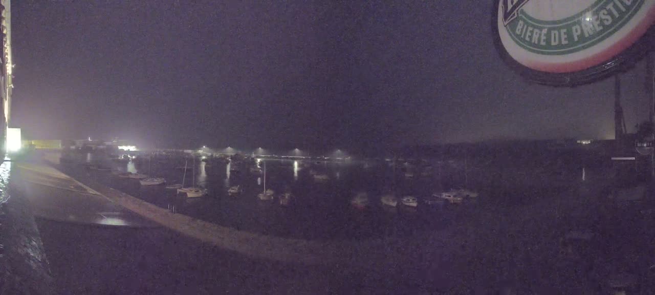 Douarnenez - Le Port Rosmeur Marine Live Cam - Quimper, Finistère, Bretagne, France