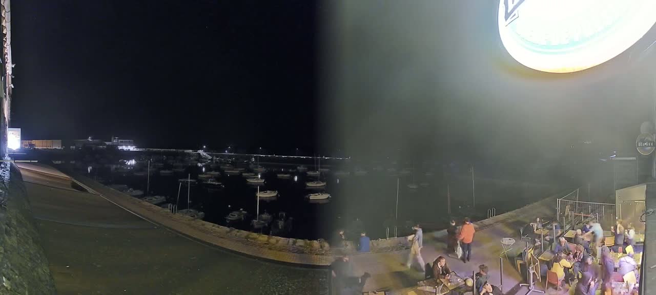 Douarnenez - Le Port Rosmeur Marine Live Cam - Quimper, Finistère, Bretagne, France