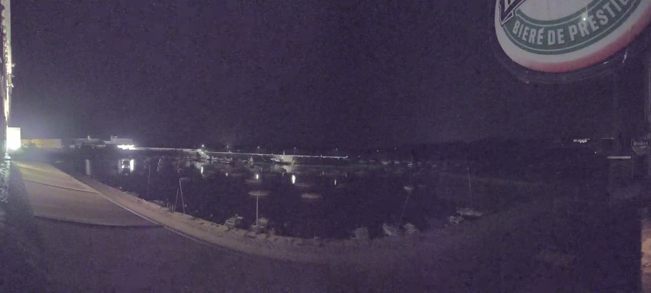Douarnenez - Le Port Rosmeur Marine Live Cam - Quimper, Finistère, Bretagne, France
