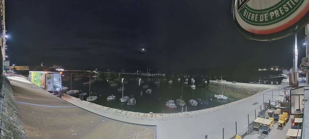 Douarnenez - Le Port Rosmeur Marine Live Cam - Quimper, Finistère, Bretagne, France