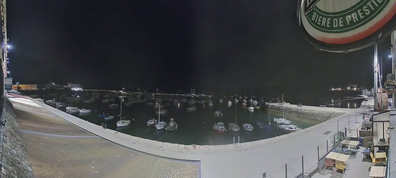 Douarnenez - Le Port Rosmeur Marine Live Cam - Quimper, Finistère, Bretagne, France