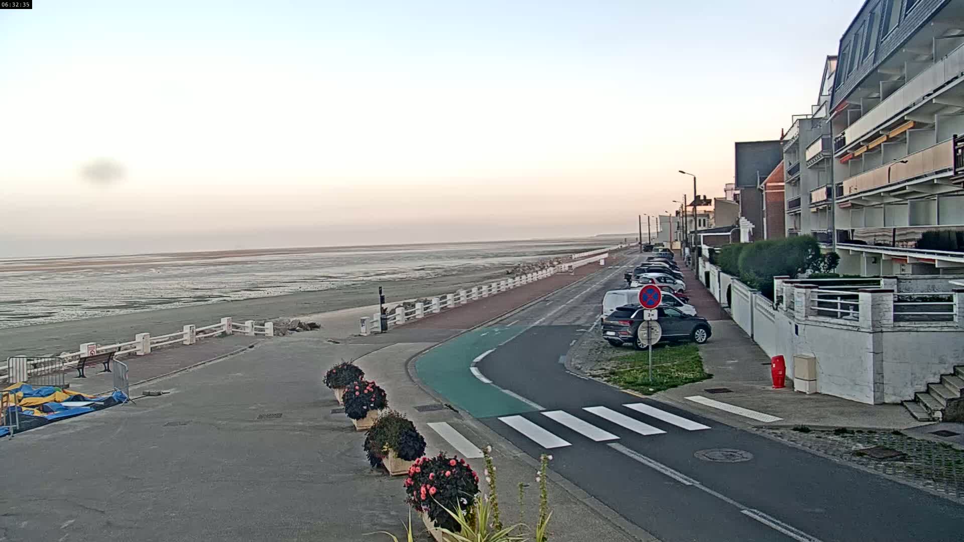 Plage Le Crotoy Beach Live Cam - Abbeville, Somme, Hauts-de-France, France
