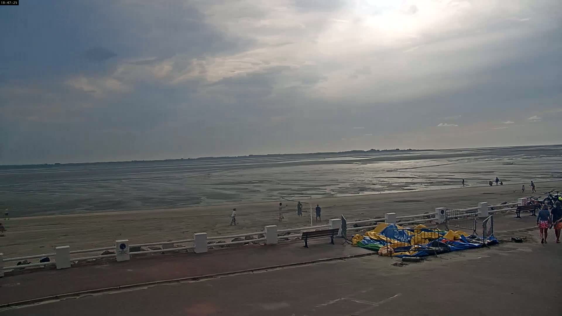 Plage Le Crotoy Beach Live Cam - Abbeville, Somme, Hauts-de-France, France