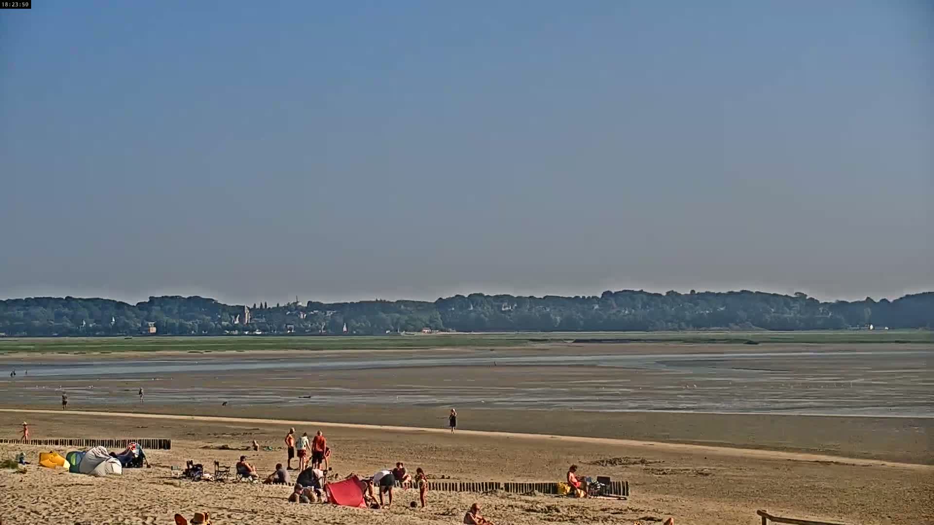 Plage Le Crotoy Beach Live Cam - Abbeville, Somme, Hauts-de-France, France