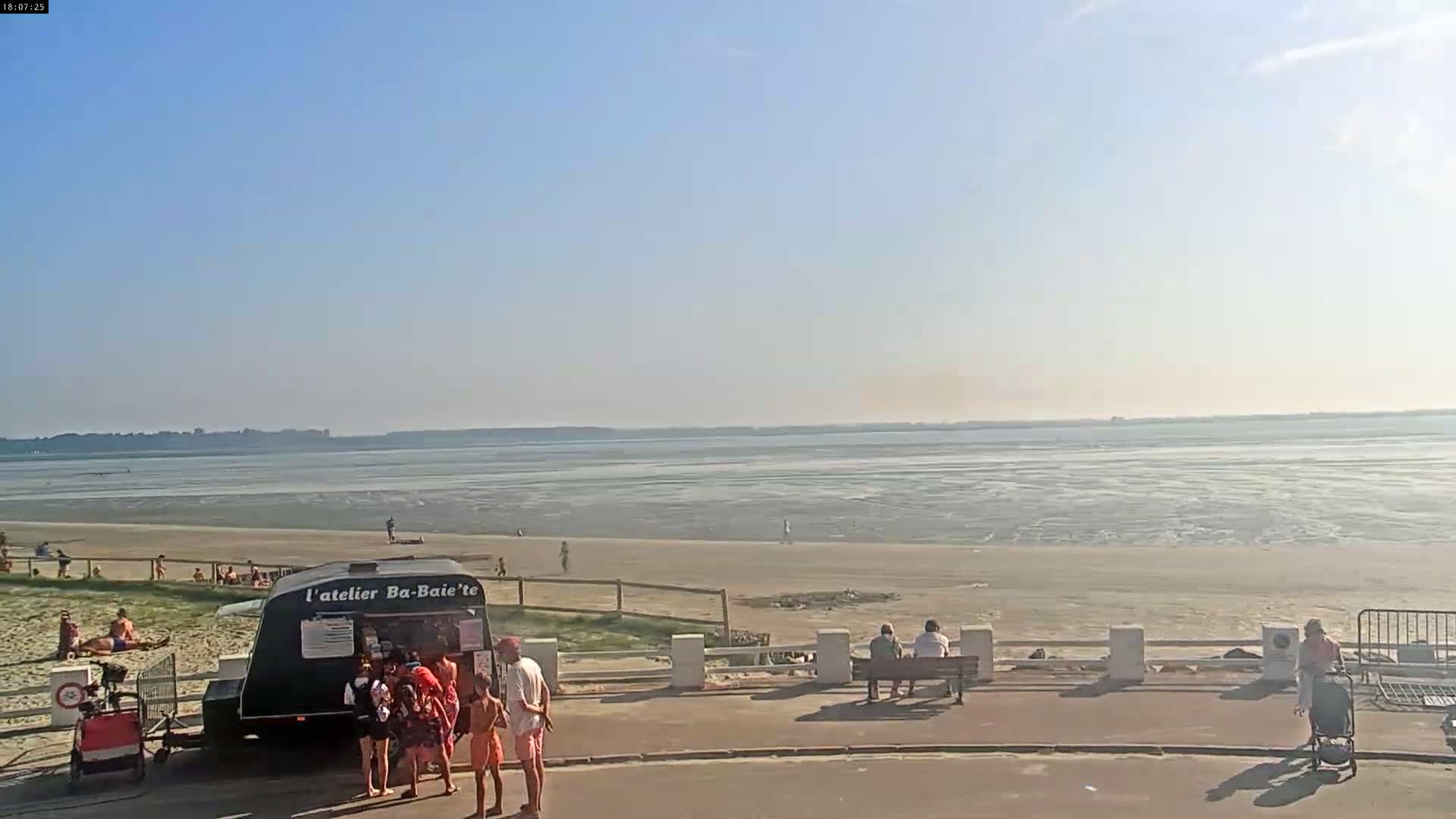 Plage Le Crotoy Beach Live Cam - Abbeville, Somme, Hauts-de-France, France