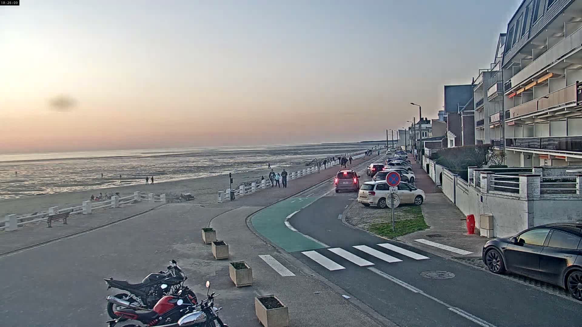 Plage Le Crotoy Beach Live Cam - Abbeville, Somme, Hauts-de-France, France