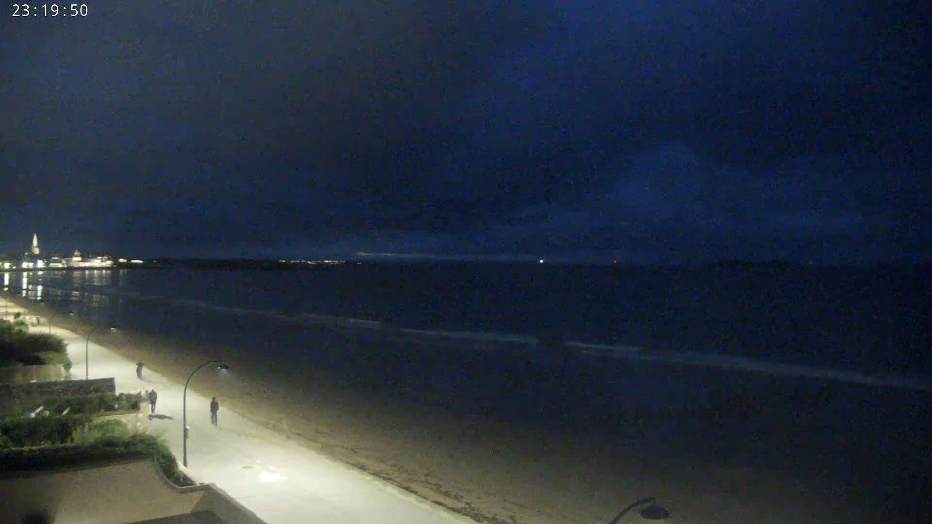 Saint-Malo - Plage de La Hoguette Beach Live Cam - Saint-Malo, Ille-et-Vilaine, Bretagne, France