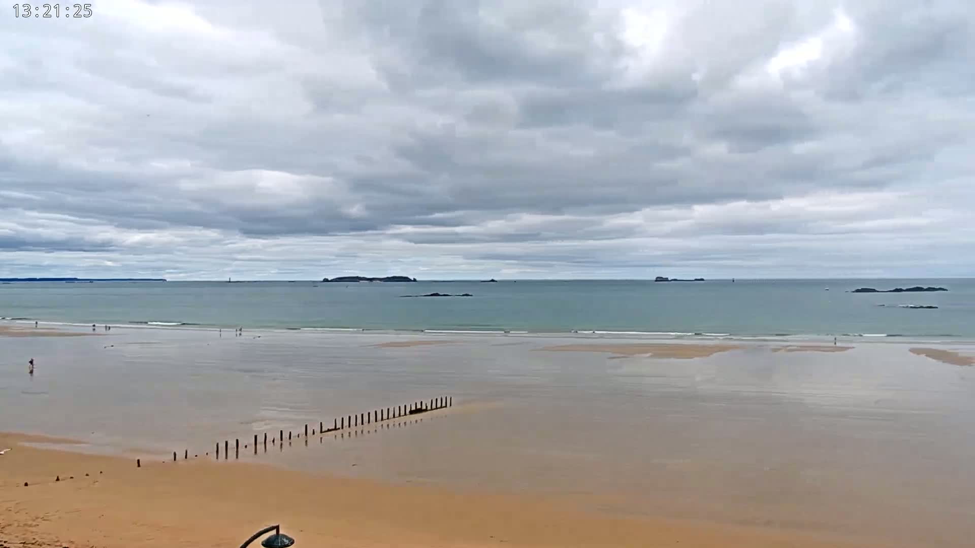Saint-Malo - Plage de La Hoguette Beach Live Cam - Saint-Malo, Ille-et-Vilaine, Bretagne, France