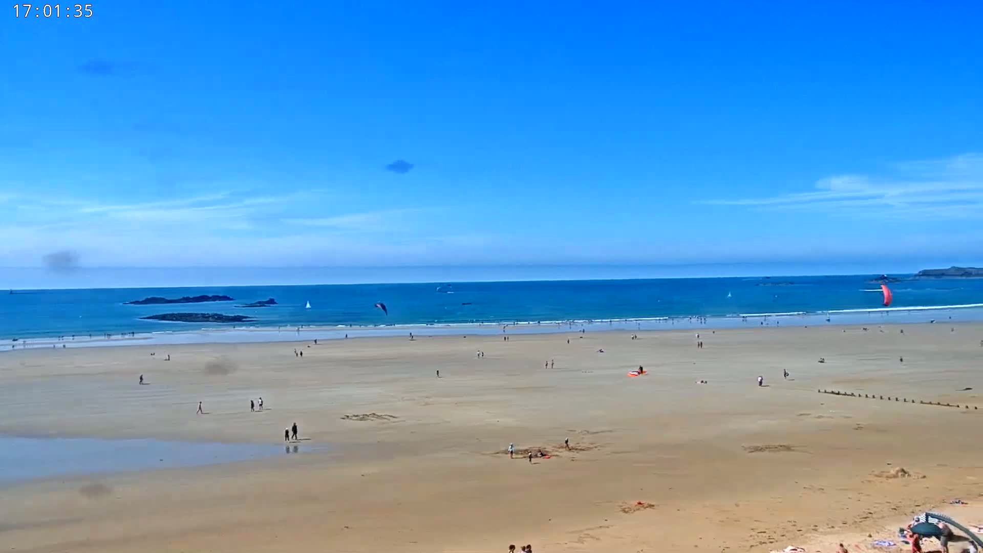 Saint-Malo - Plage de La Hoguette Beach Live Cam - Saint-Malo, Ille-et-Vilaine, Bretagne, France