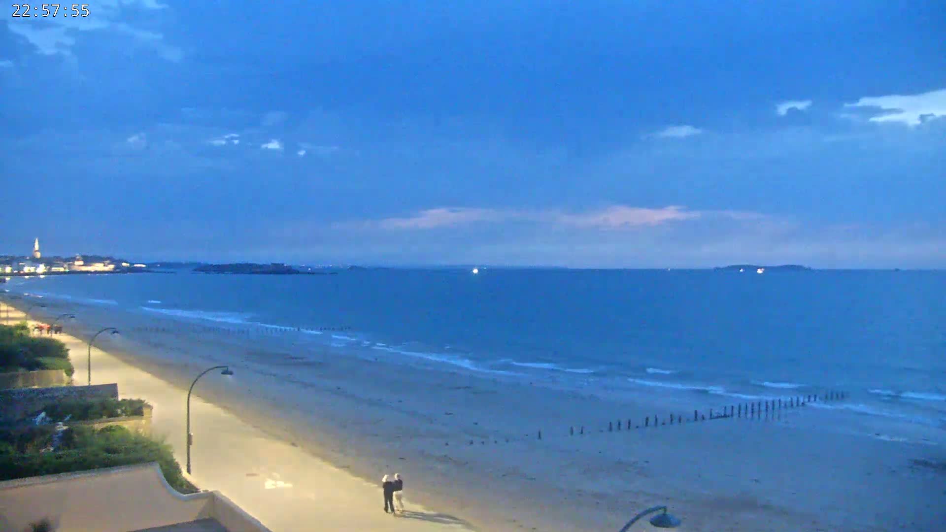 Saint-Malo - Plage de La Hoguette Beach Live Cam - Saint-Malo, Ille-et-Vilaine, Bretagne, France