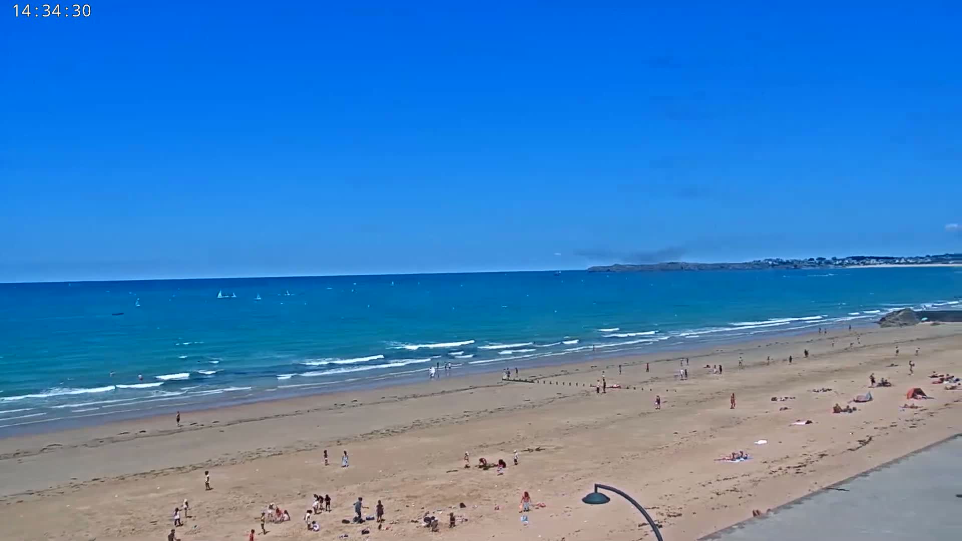 Saint-Malo - Plage de La Hoguette Beach Live Cam - Saint-Malo, Ille-et-Vilaine, Bretagne, France