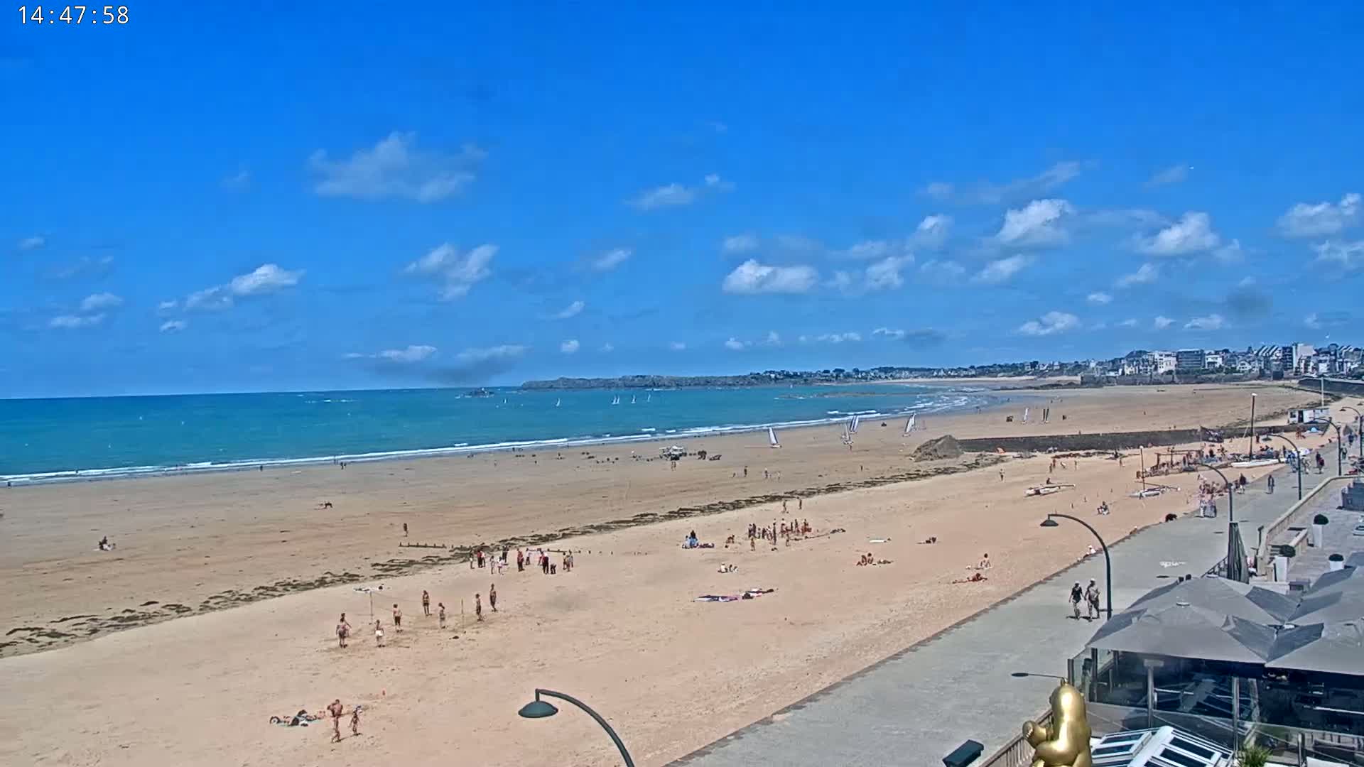 Saint-Malo - Plage de La Hoguette Beach Live Cam - Saint-Malo, Ille-et-Vilaine, Bretagne, France